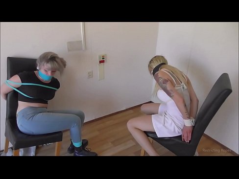 ❤️ Asılı / bağlanmış və ağzı bağlanmış / çətinlik içində olan qız ❤️❌ Sikiş videosu az.pornmega-com.ru ️❤