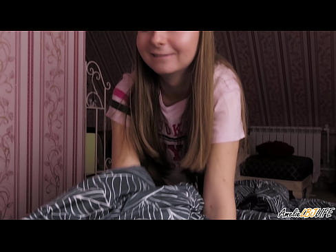 ❤️ Blondie onun BFF-ni dərindən sorur və ağzına boşaldır ❤️❌ Sikiş videosu az.pornmega-com.ru ️❤